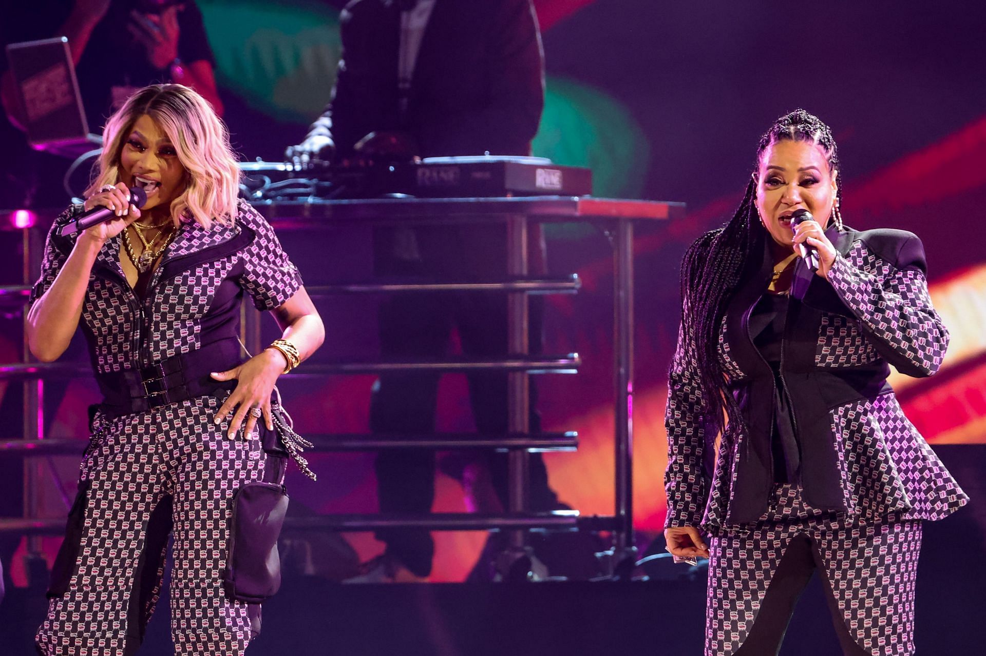 Sandra "Pepa" Denton and Cheryl "Salt" James performing at the 65th Grammy Awards (Image via Getty)